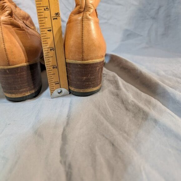 Helix Tan Zipper Closure Low Heel - Picture 5 of 14